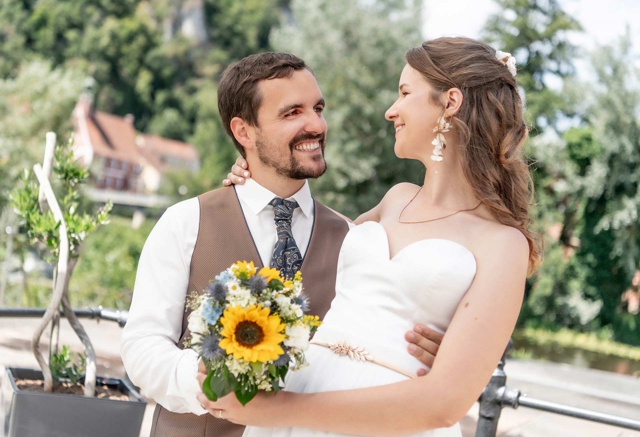 Standesamtliche Trauung KAllmünz Hochzeitsfotos Regensburg Fotostudio Büttner