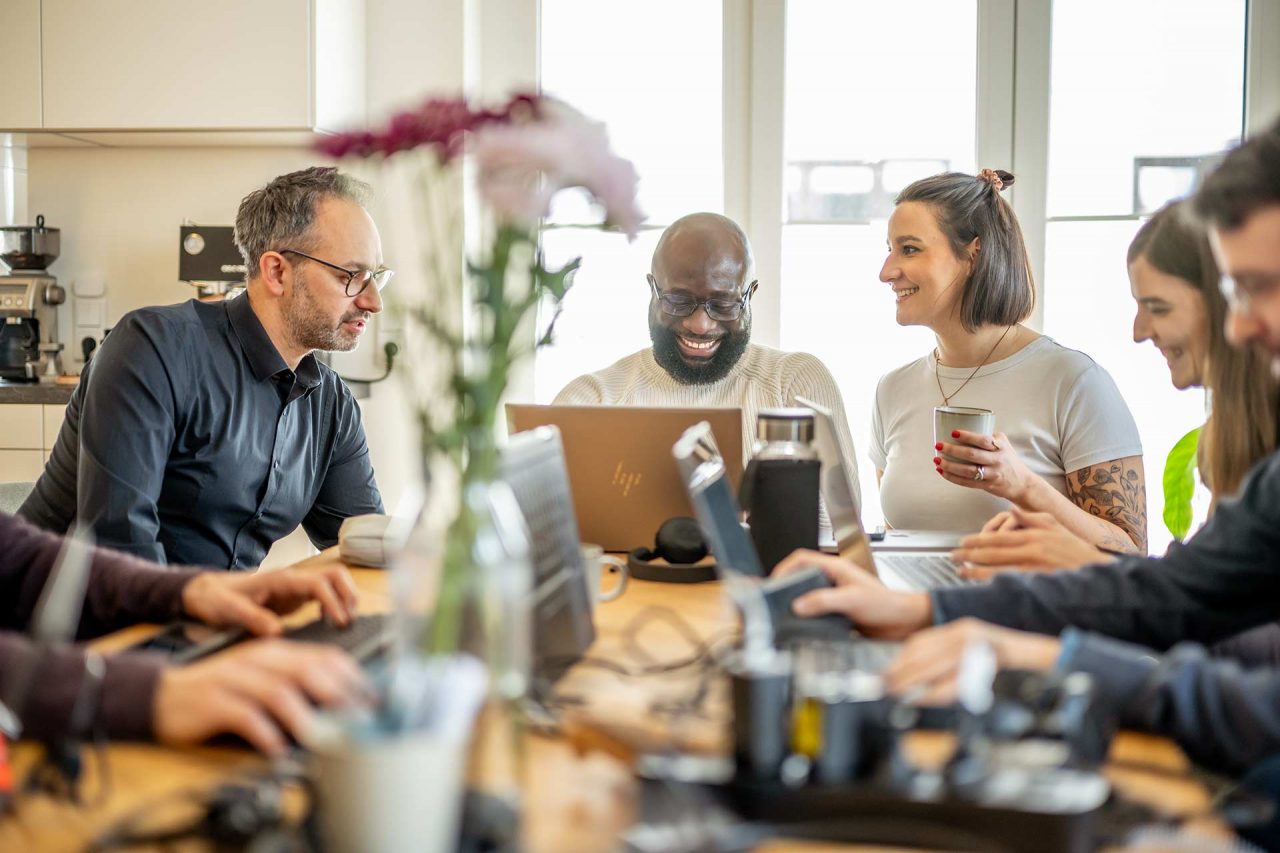 Mitarbeiterportraits Regensburg, Firmenportraits, Businessfotograf Regensburg, Corporate, Teambilder, Fotostudio Büttner