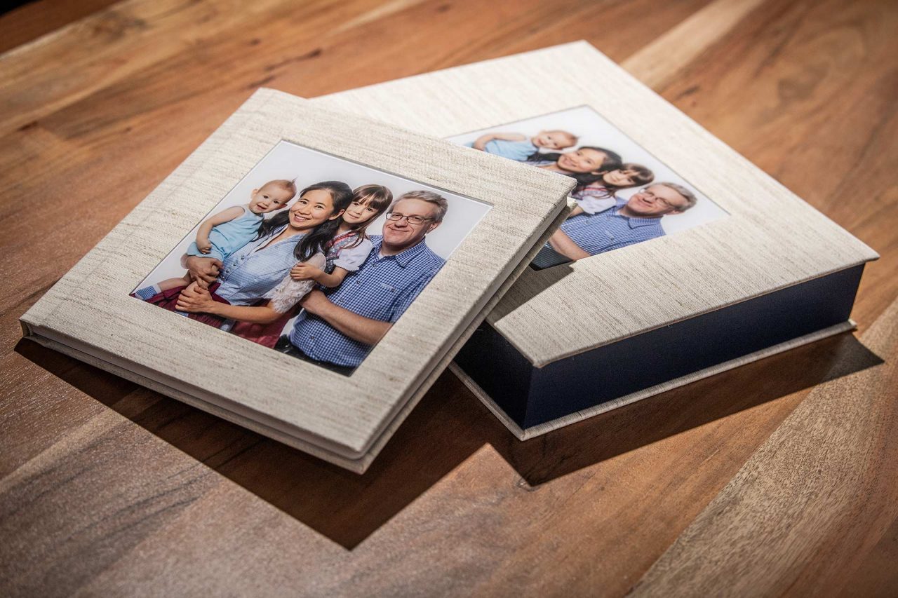 Hochzeitsalbum Weddingbook Hochzeitsfotos Regensburg Fotostudio Büttner Hochzeitsfotograf Familienalbum