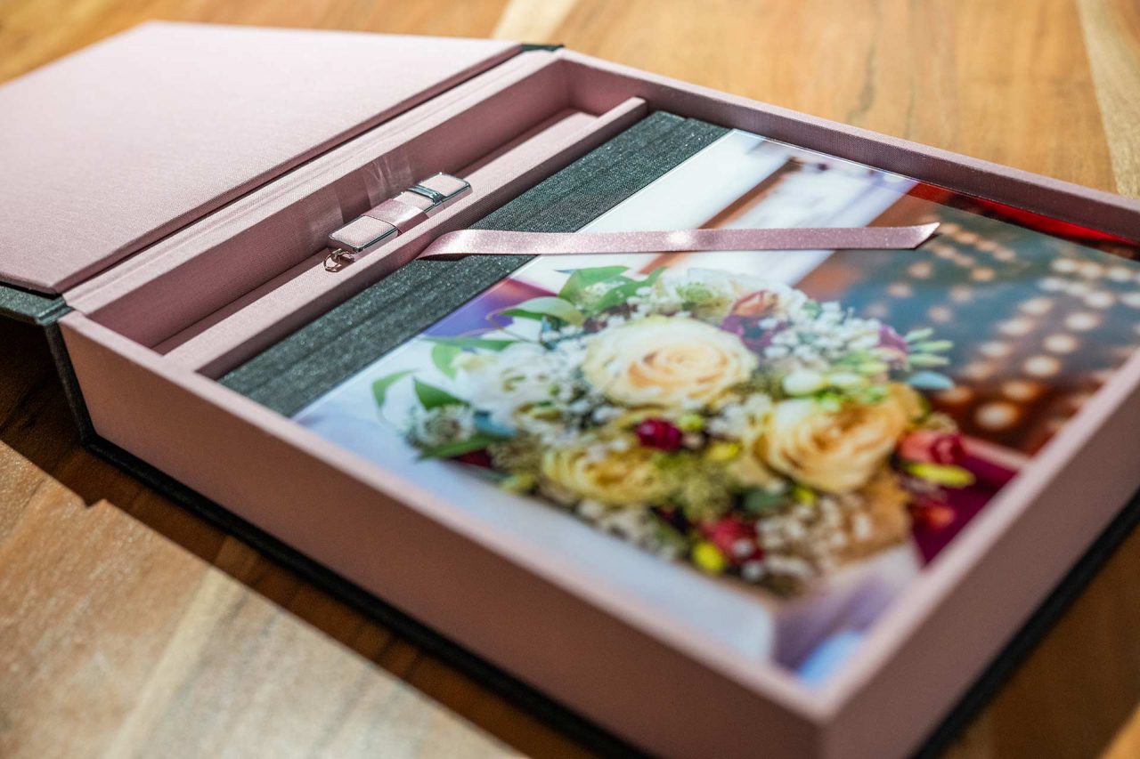 Hochzeitsfotograf Büttner Regensburg Hochzeitsalbum Weddingbook Regensburg Hochzeitsaufnahmen Hochzeitserinnerung