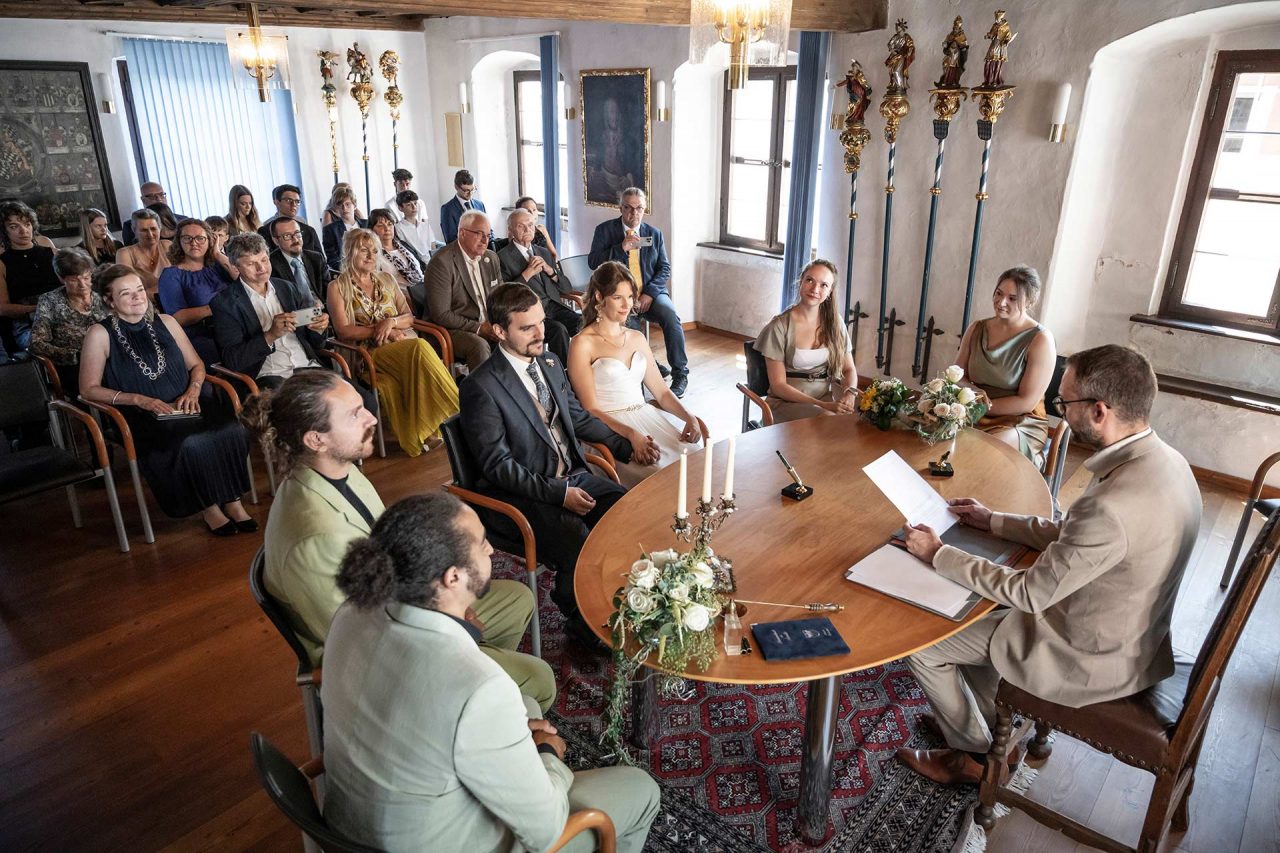 Standesamtliche Trauung KAllmünz Hochzeitsfotos Regensburg Fotostudio Büttner